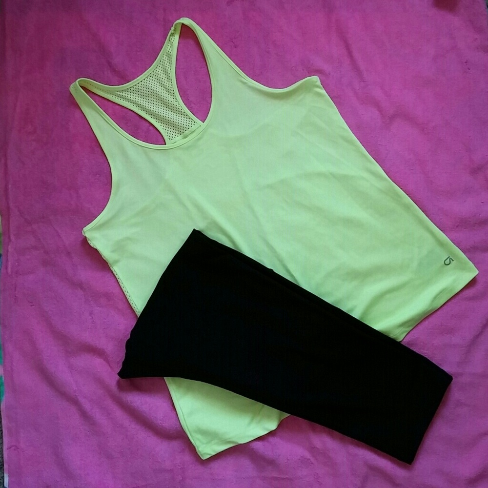 EUC Gap Fit Racerback Tank Size M